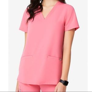 SOLD - FIGS CASMA 3 POCKET SCRUB TOP (S) NEON PINK